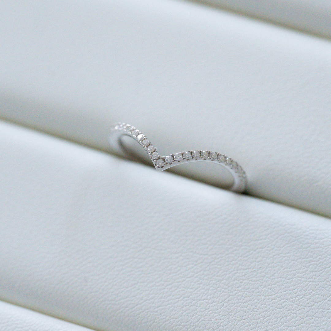 MOISSANITE Stackable Ring - V