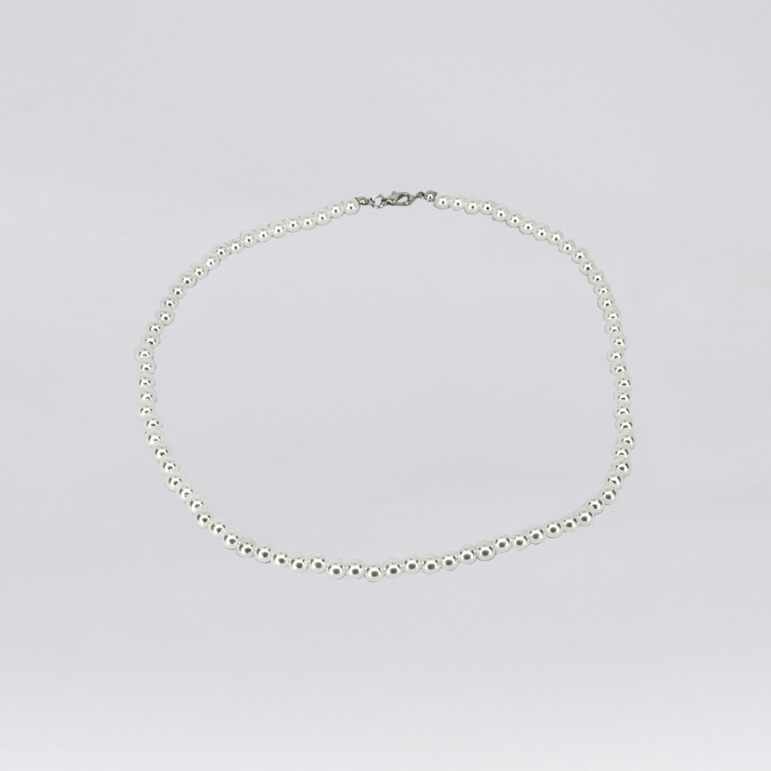 THEDDA Pearl Strand Necklace