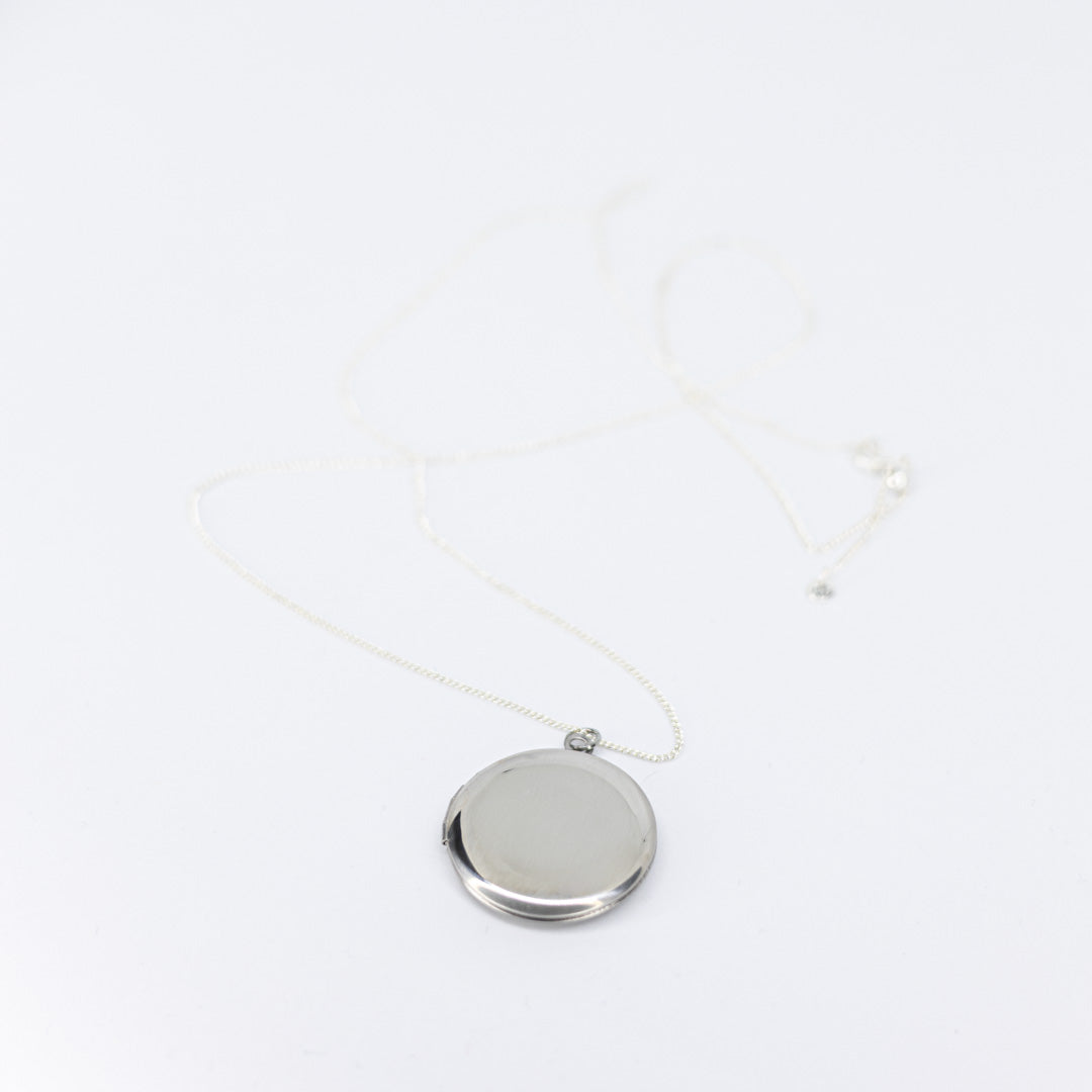 LOLA Locket - pendant necklace